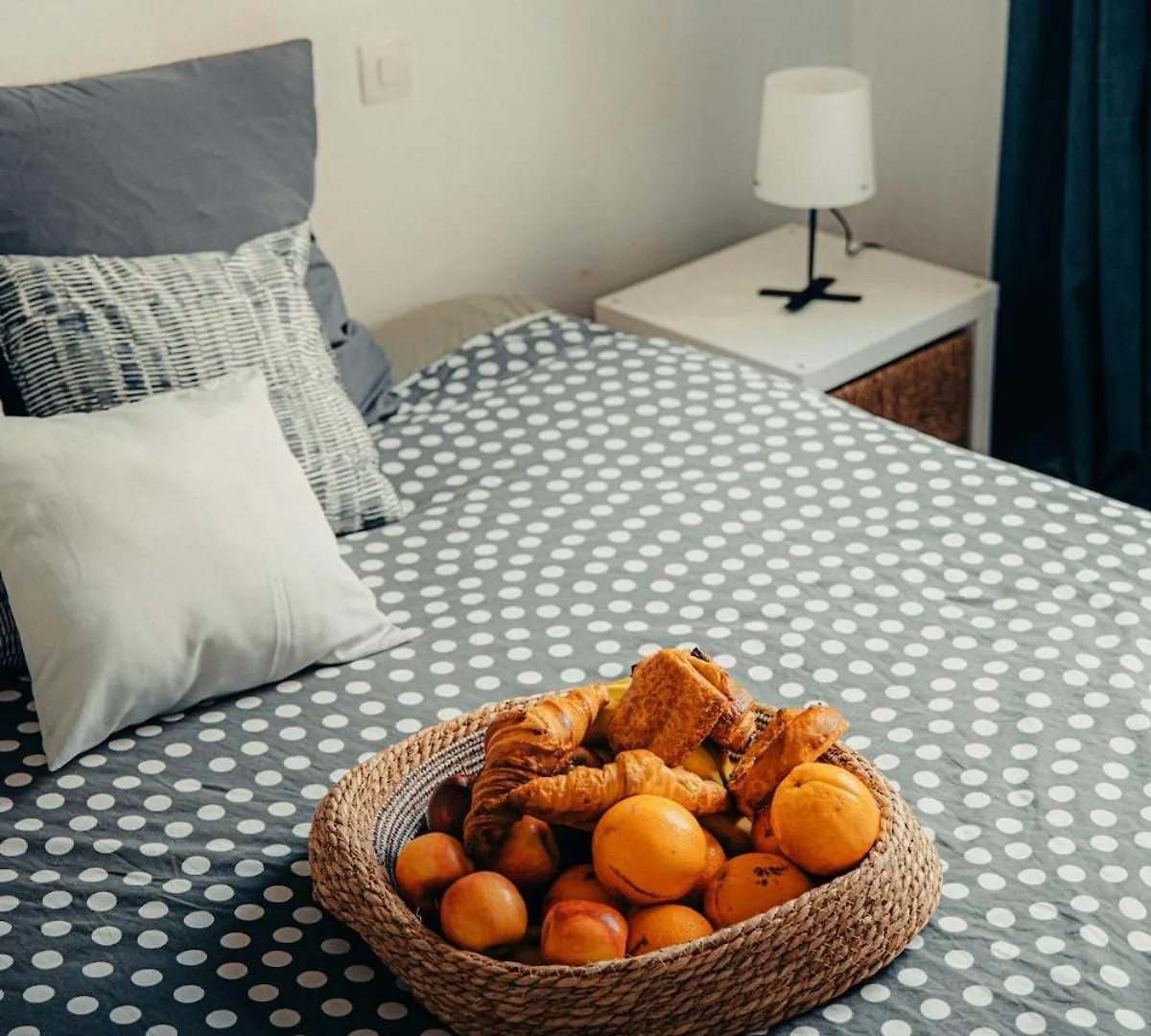 Le Cocon Logement Pour 6 Et 1 Bebe Villeurbanne